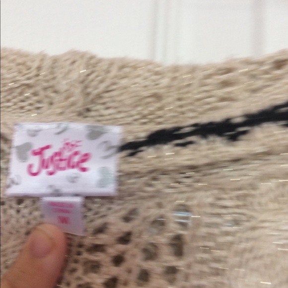 Justice poncho - Picture 2 of 3